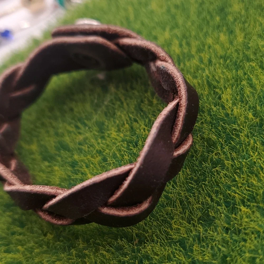 Braided Leather Bracelet B3321